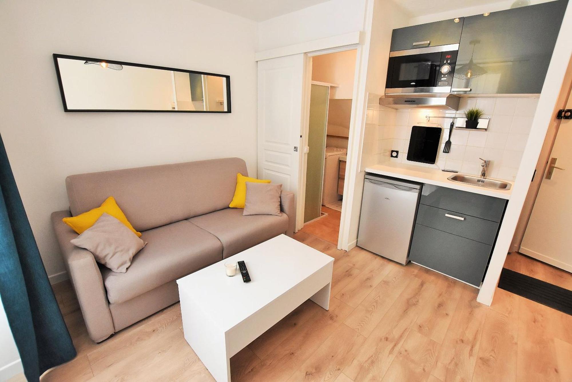 Appartement Au Coeur De La Ville De تافيرني المظهر الخارجي الصورة